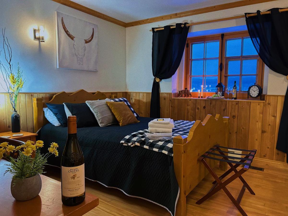 Auberge Au Poste De Traite Sainte-Famille Phòng bức ảnh