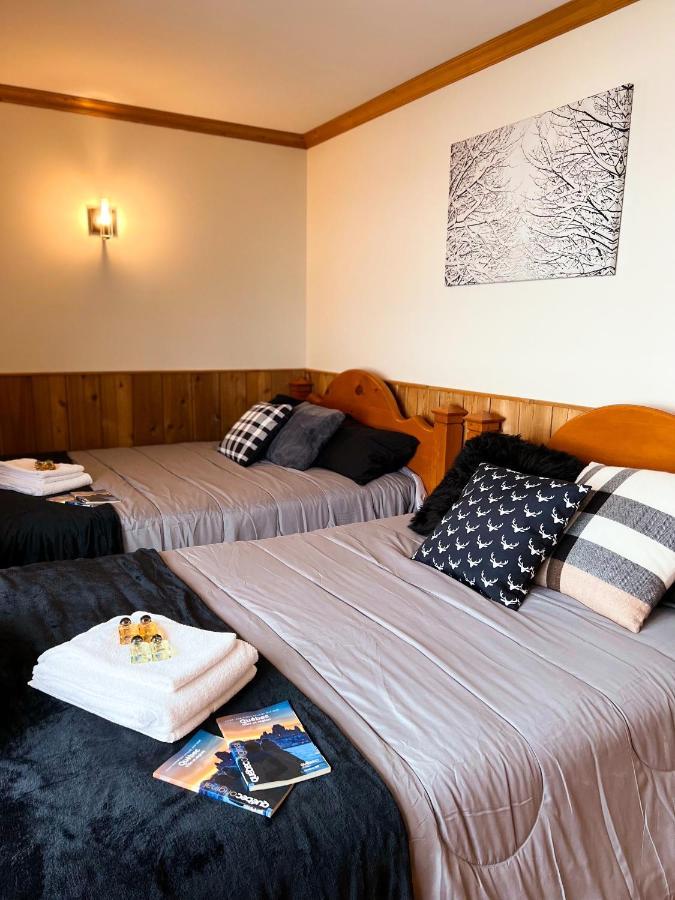 Auberge Au Poste De Traite Sainte-Famille Ngoại thất bức ảnh